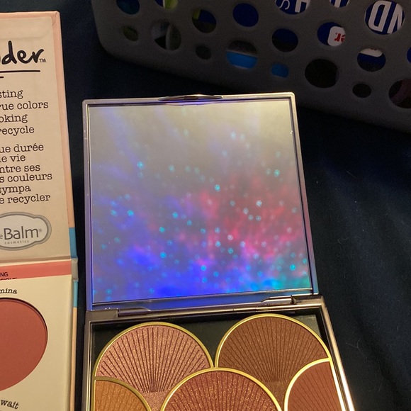 2 Blush Palettes- the Balm & Maelle - Picture 8 of 8